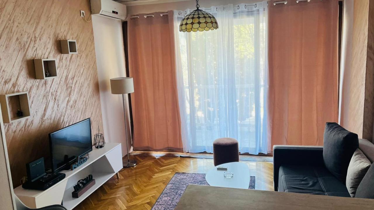 Majdini Clock Tower Apartman Podgorica Ngoại thất bức ảnh