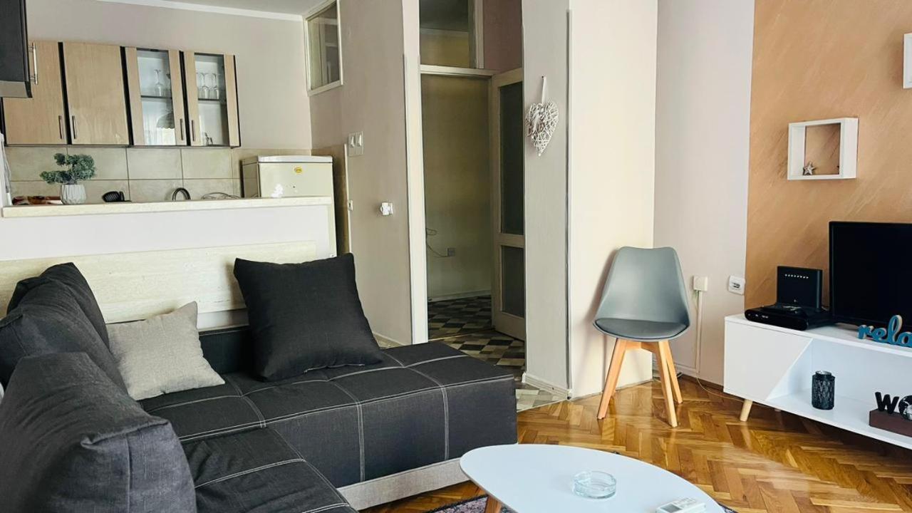 Majdini Clock Tower Apartman Podgorica Ngoại thất bức ảnh