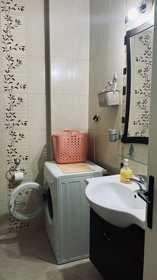 Majdini Clock Tower Apartman Podgorica Ngoại thất bức ảnh